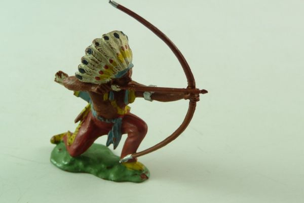 Britains Indian kneeling, archer, No. 504 (made in UK)