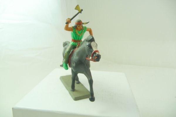 Starlux Indian with tomahawk on horseback