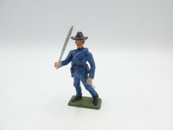 Starlux Union Army soldier, officer holding sabre in front of body
