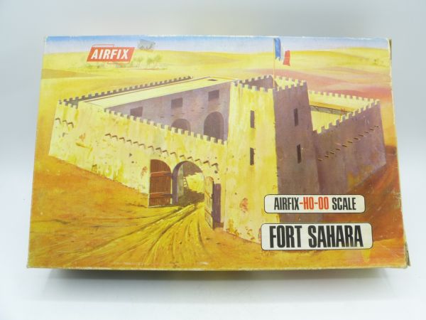 Airfix 1:72 00/Scale Fort Sahara, Snap Together Model - OVP