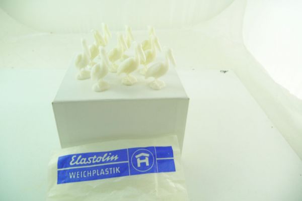 Elastolin Weichplastik 10 Pelikane (unbemalt) in Originaltüte - unbespielt aus Ladenfund