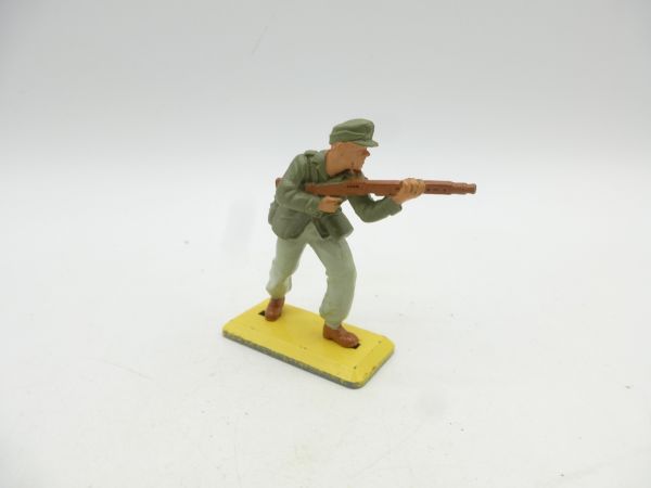 Britains Deetail Africa Corps: Soldier advancing with MG