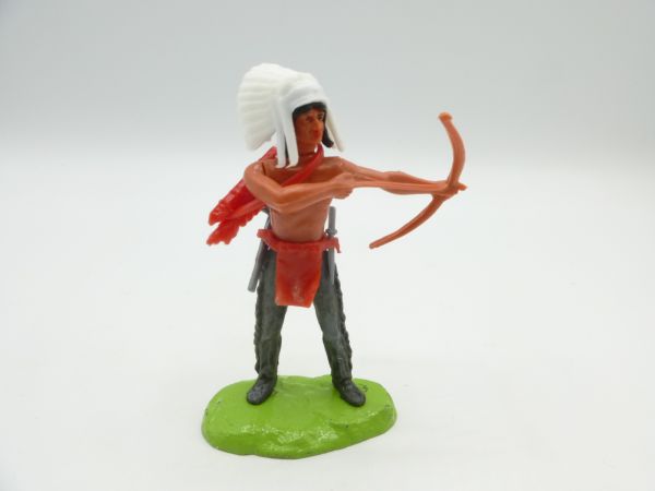 Elastolin 7 cm Indian standing with bow - additional weapons in belt