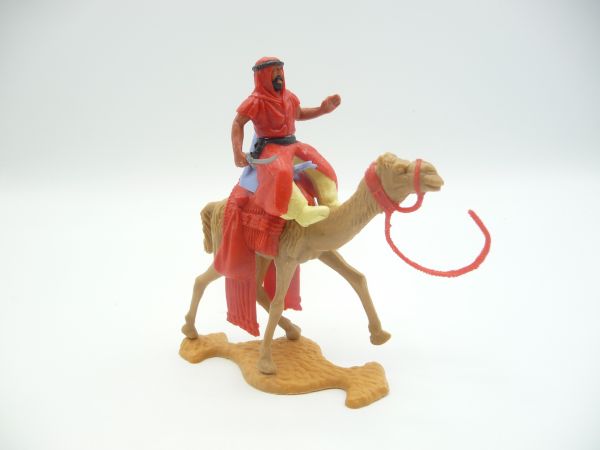 Timpo Toys Kamelreiter mit Dolch seitlich (rot, gelbe Innenhose)