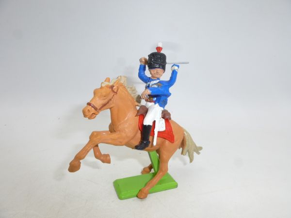 Britains Deetail Waterloo Soldat, Franzose zu Pferd, mit Säbel ausholend