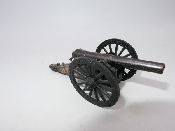 Artillery gun, overall length 10.5 cm - with plastic wheels, used