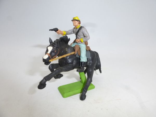 Britains Deetail Southerner riding with pistol - rare horse