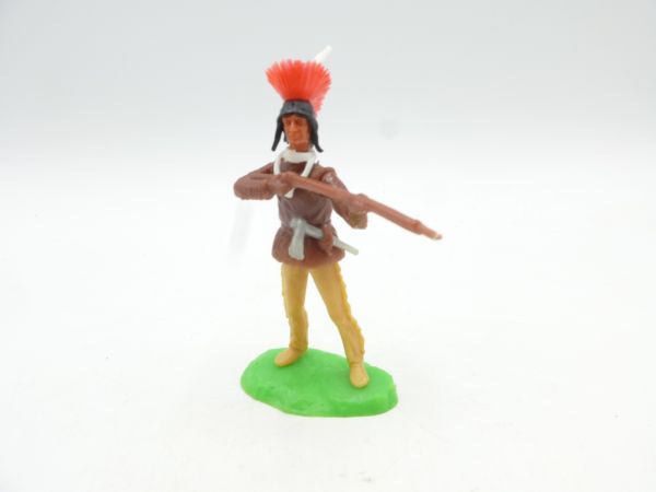 Elastolin 5,4 cm Iroquois standing firing (additional weapon in belt)