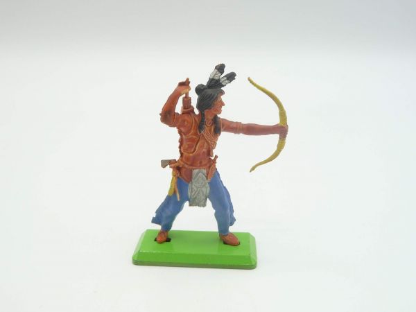 Britains Deetail Indian standing with bow, taking arrow