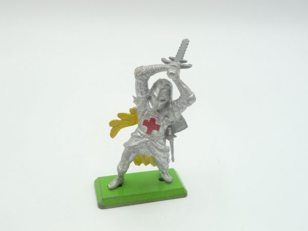 Britains Deetail Knight 1st version standing, striking ambidextrously from above