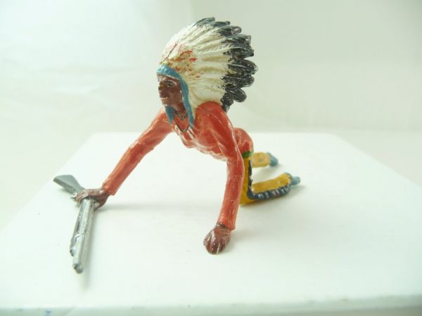 Merten 6,5 cm Indian chief creeping with rifle - early figure, great position