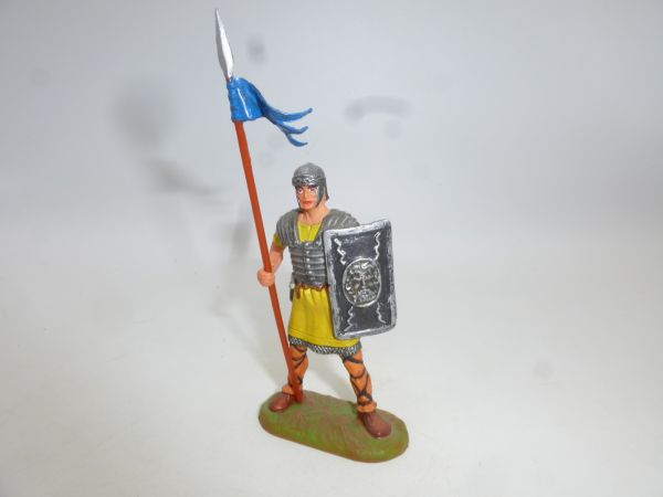 Roman legionary with flag + shield - great 7 cm modification
