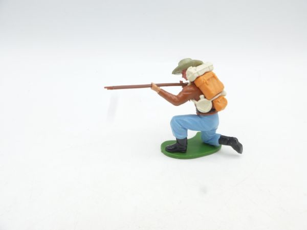 Britains Swoppets Butternut soldier kneeling shooting rifle