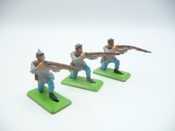 Britains Deetail 3 Confederate Army soldiers kneeling firing, movable arm