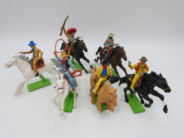 Britains Deetail Set of Cowboys on horseback (6 figures)