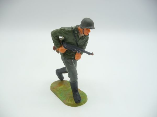Elastolin 7 cm German Wehrmacht 1939: gunner storming with MP in the hip