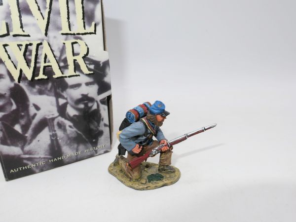 King & Country Civil War: Soldier kneeling, loading rifle, CW 024 - OVP