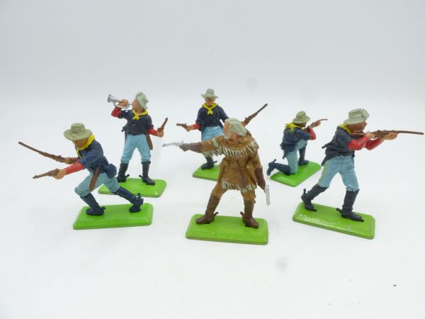 Britains Deetail Nice set 7th Cavalry on foot (6 figures incl. Gen. Custer)