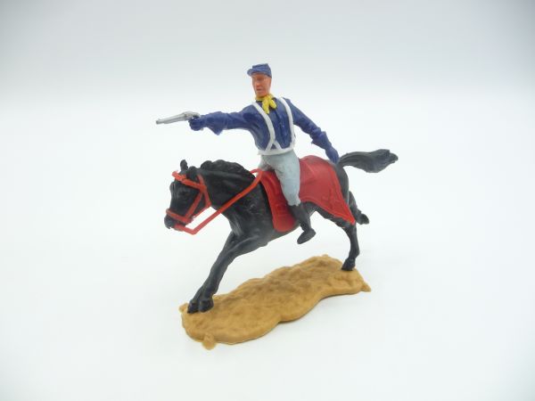 Timpo Toys Union Army soldier 2nd version riding, firing with pistol