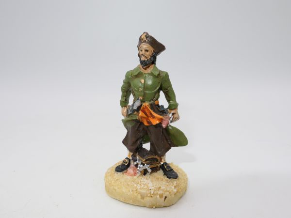 Pirate captain, green (total height incl. base 7 cm)