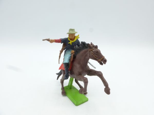 Britains Deetail Soldier 7th Cavalry riding, firing pistol sideways