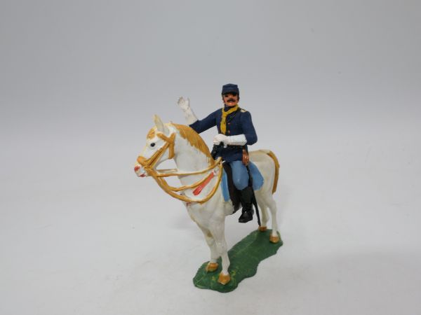Northern officer on standing horse, arm up - nice 4 cm modification