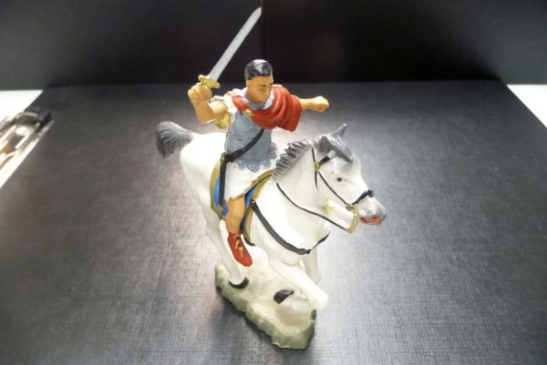 Starlux Roman mounted with sword