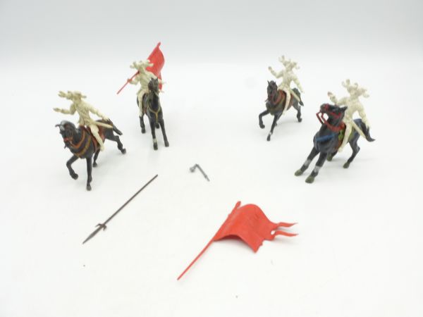 Merten 4 cm (blank) 4 Lansquenets horsemen
