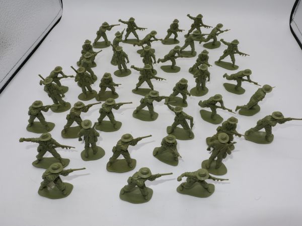 Airfix 1:32 Australian Infantry - loose, 40 mixed figures - see photos
