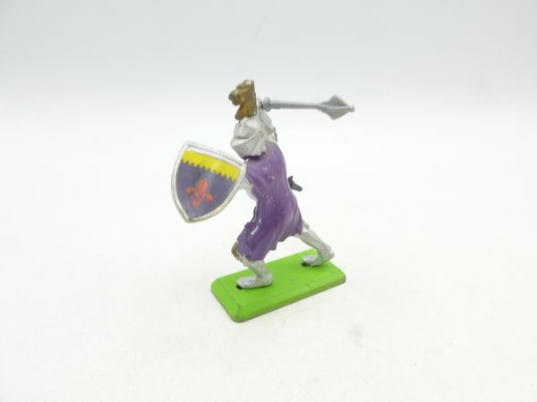 Britains Deetail Knight 2nd version advancing with mace + shield