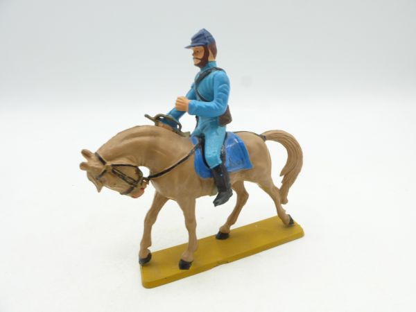 Starlux Northern States, soldier riding with trumpet
