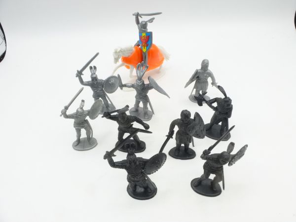 10 knights (1 rider, 9 feet), like Timpo Action Packs