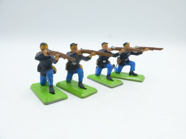 Britains Deetail 4 Union Army Soldier kneeling shooting (fixed arm)