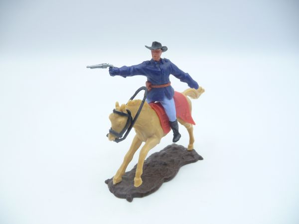 Timpo Toys Union Army soldier 2nd version riding, officer firing with pistol