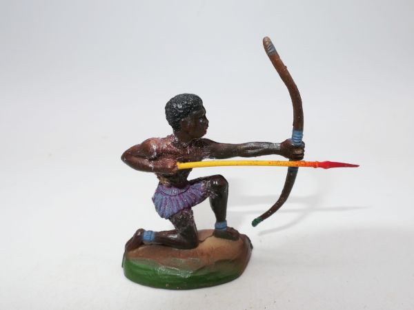 Clairet African kneeling with bow + arrow (similar to Starlux)