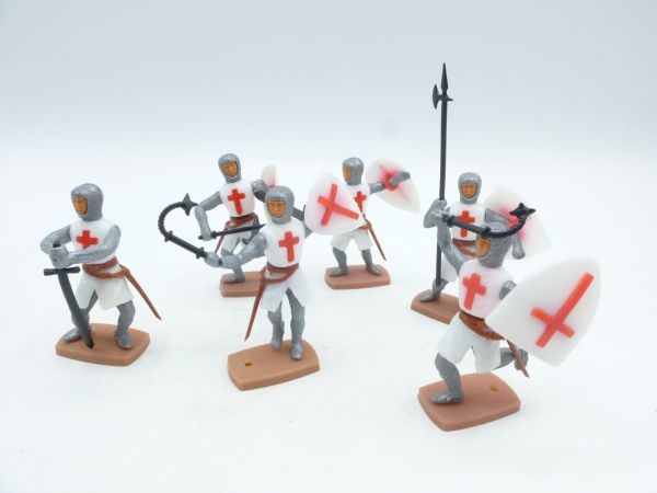 Plasty Crusader on foot (6 figures) - nice group