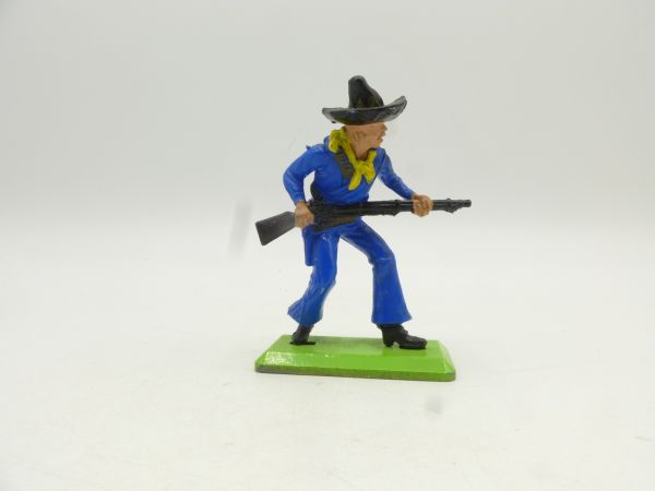 Britains Deetail Mexican advancing, rifle in front of body, medium blue