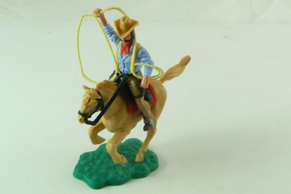 Timpo Toys Cowboy 4th version mounted with lasso - top condition