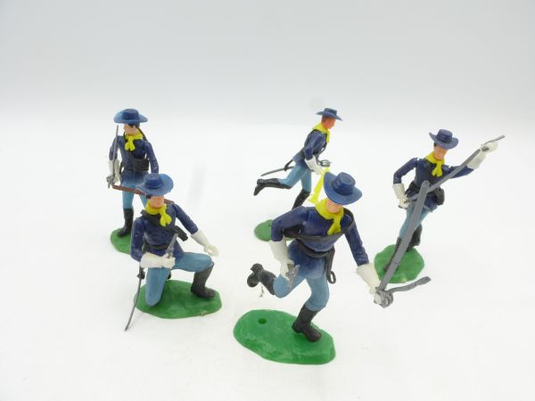 Elastolin 5,4 cm Northerners (5 figures) - nice set