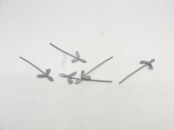 Britains Deetail 5 Indian spears
