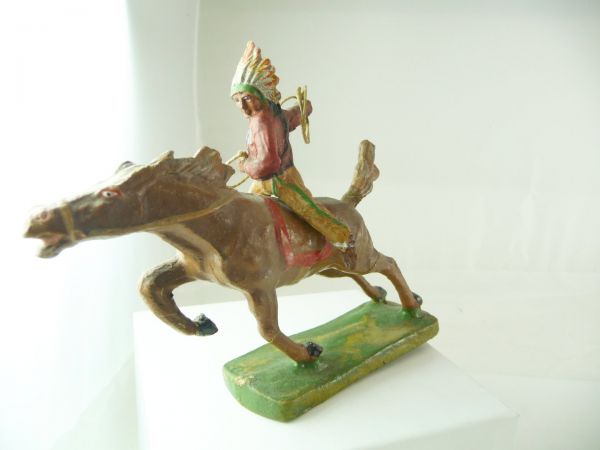 Pfeiffer / Tipple Topple Indian riding with lasso - great figure