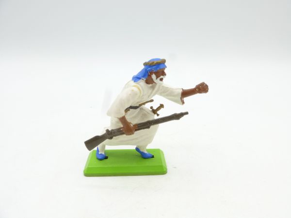 Britains Deetail Arab advancing with rifle (white)