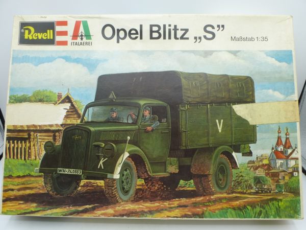 Revell 1:35 Opel Blitz, No. H-2106 - orig. packaging, parts on cast in bag