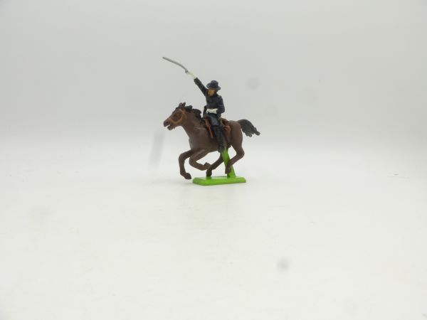 Britains Deetail Northerner riding (officer) thrusting with sabre