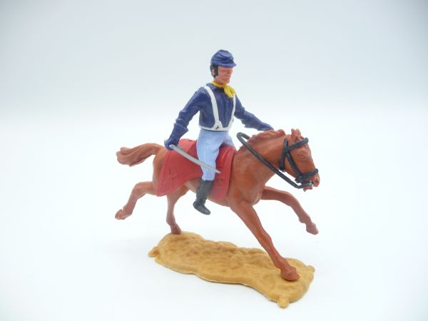 Timpo Toys Union Army Soldier 3rd version riding, sabre down