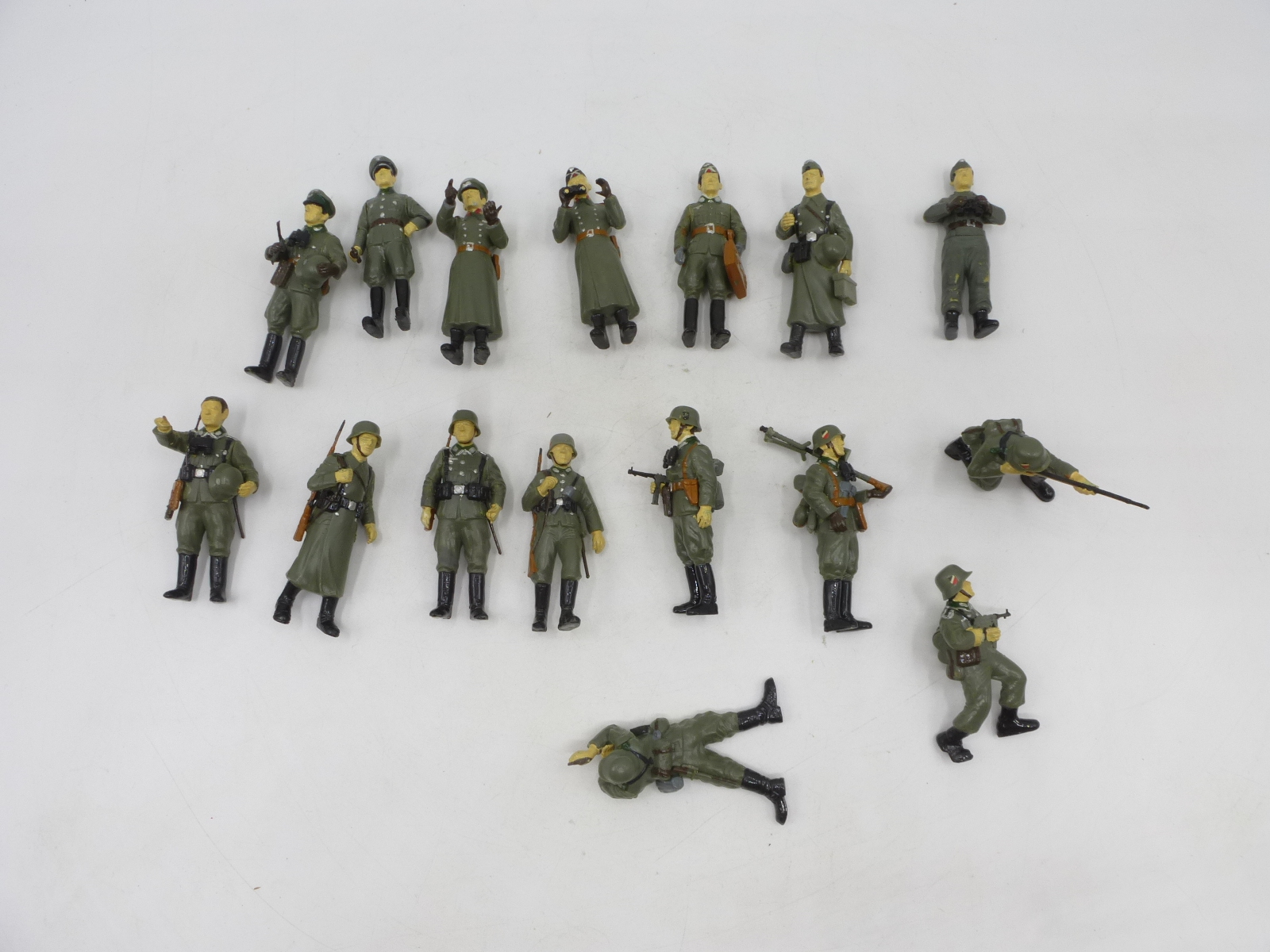 AIRFIX & MARX WWII GERMAN Afrika Korp Toy Soldiers 54MM COPIES - - Gray
