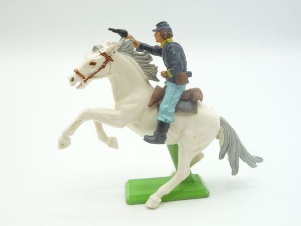 Britains Deetail Union Army soldier riding, firing pistol