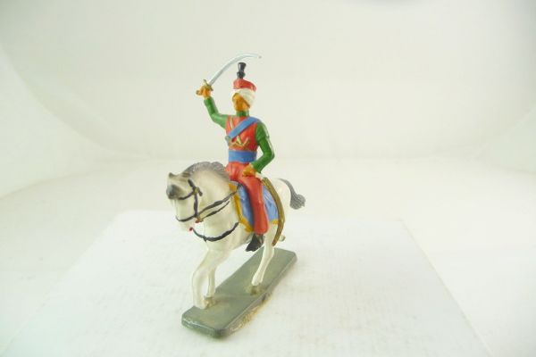 Starlux Waterloo: Soldier on horseback with sabre