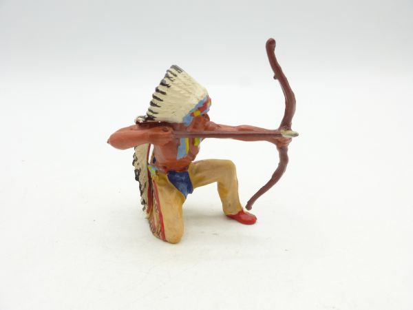Elastolin 7 cm (damaged) Indian kneeling with bow, no. 6830, painting 2