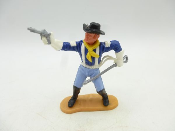 Timpo Toys Officer 4th version standing with pistol + sabre